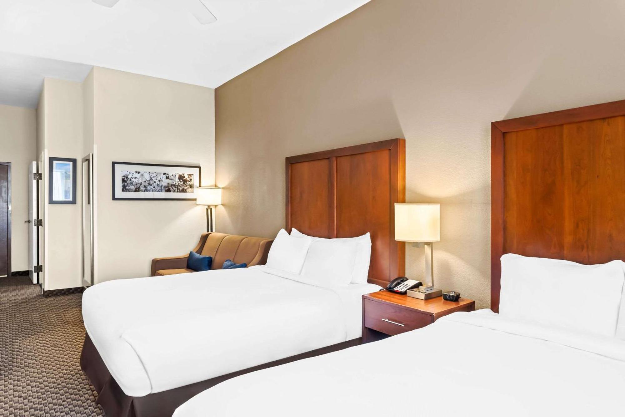 Comfort Inn & Suites Grenada Exteriör bild