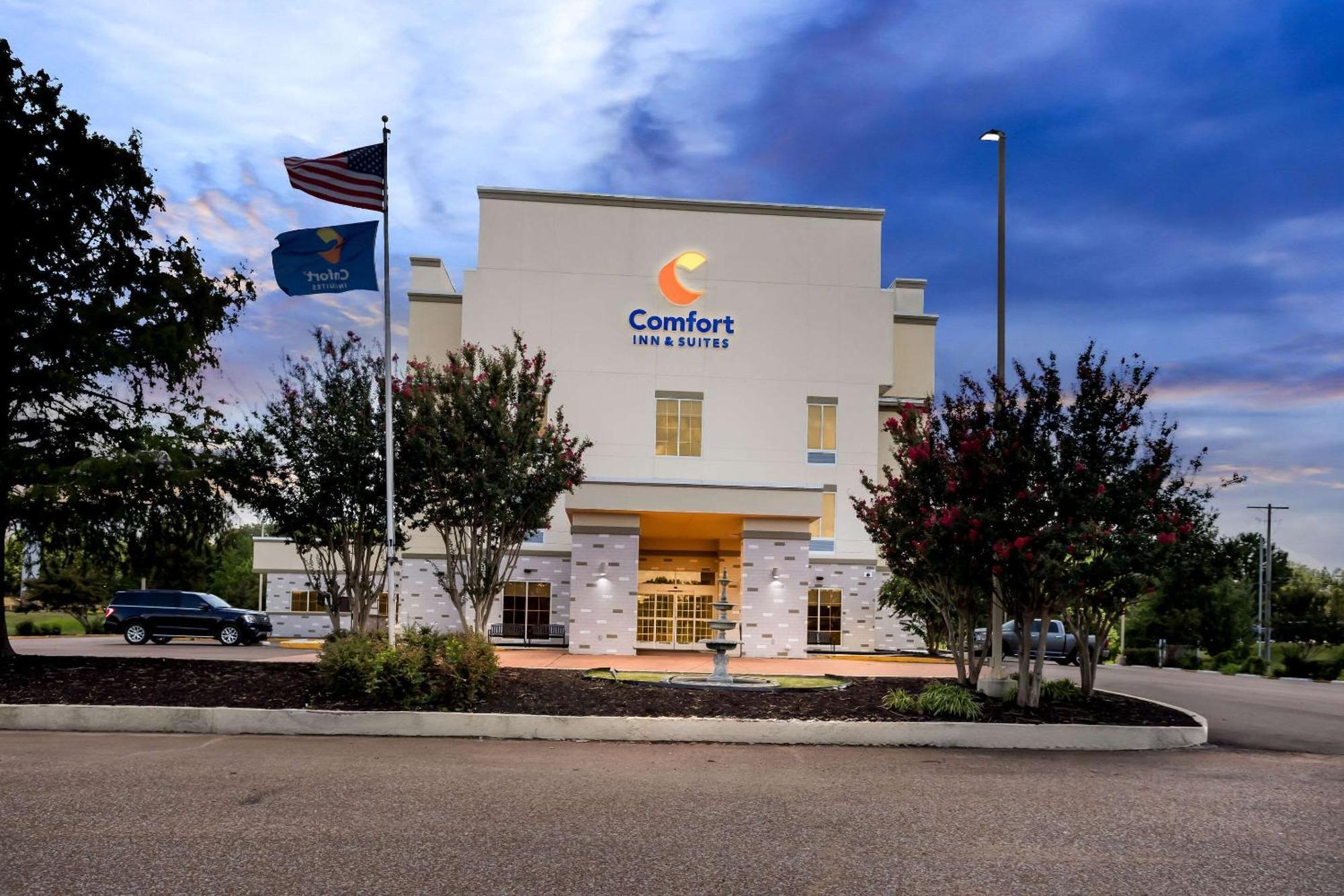 Comfort Inn & Suites Grenada Exteriör bild